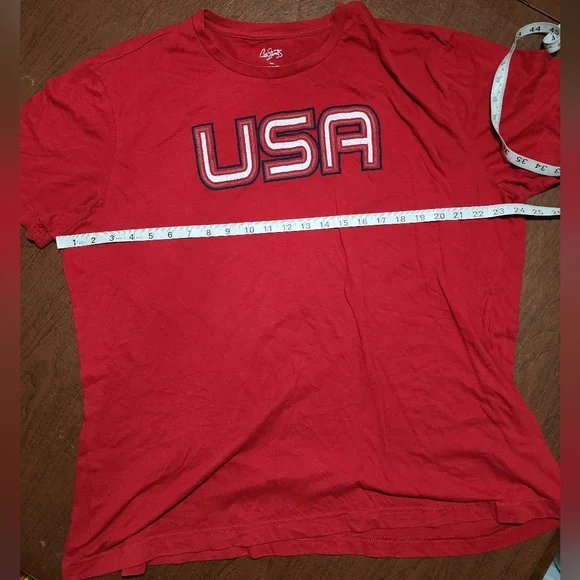 City Streets Red Short Sleeve Tee USA Design - Picture 1 of 5
